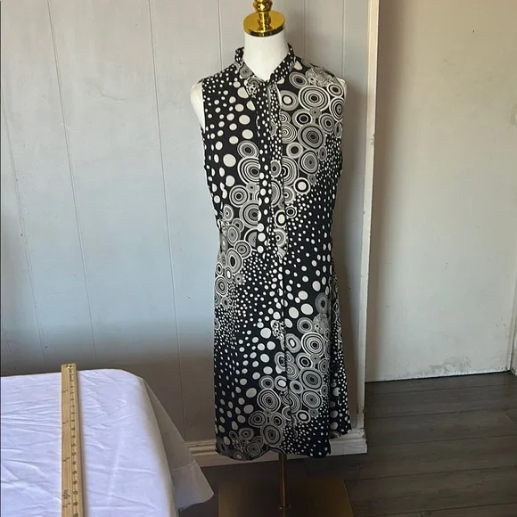 Trio New York Asymmetrical Black and White Dress - Picture 2 of 6